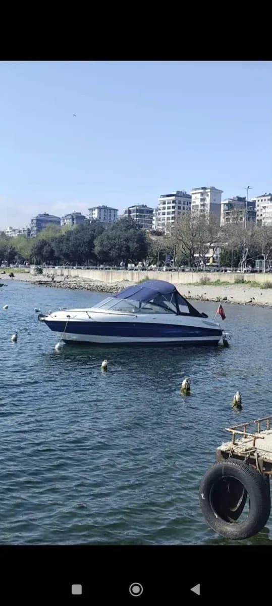 BAYLINER 652 CUDDY CABIN