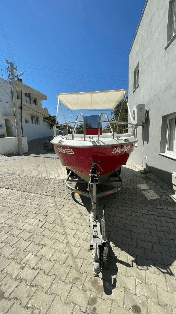 5.90 sıfır evraklı tekne