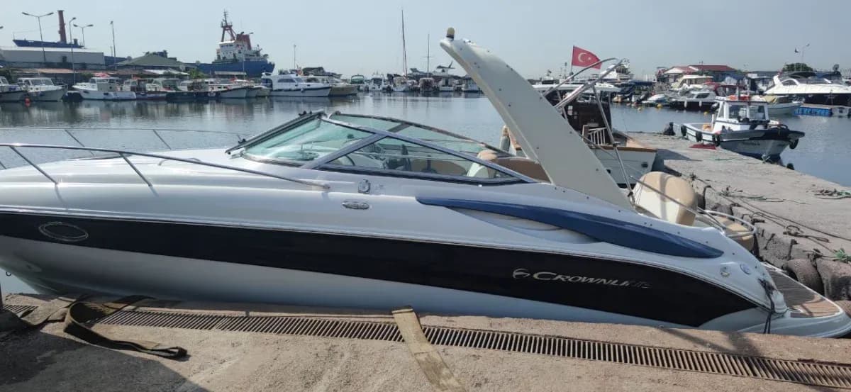 2009 MODEL CROWLINE 280 CR